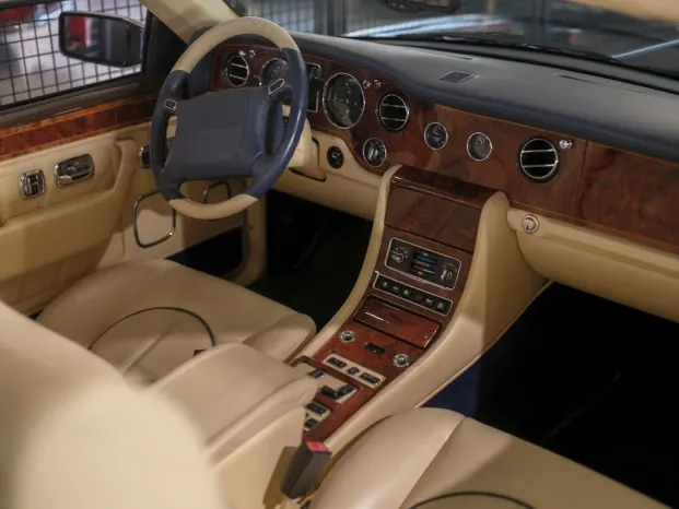 카지노 잭팟 빌리지 안드로이드/iOS 앱